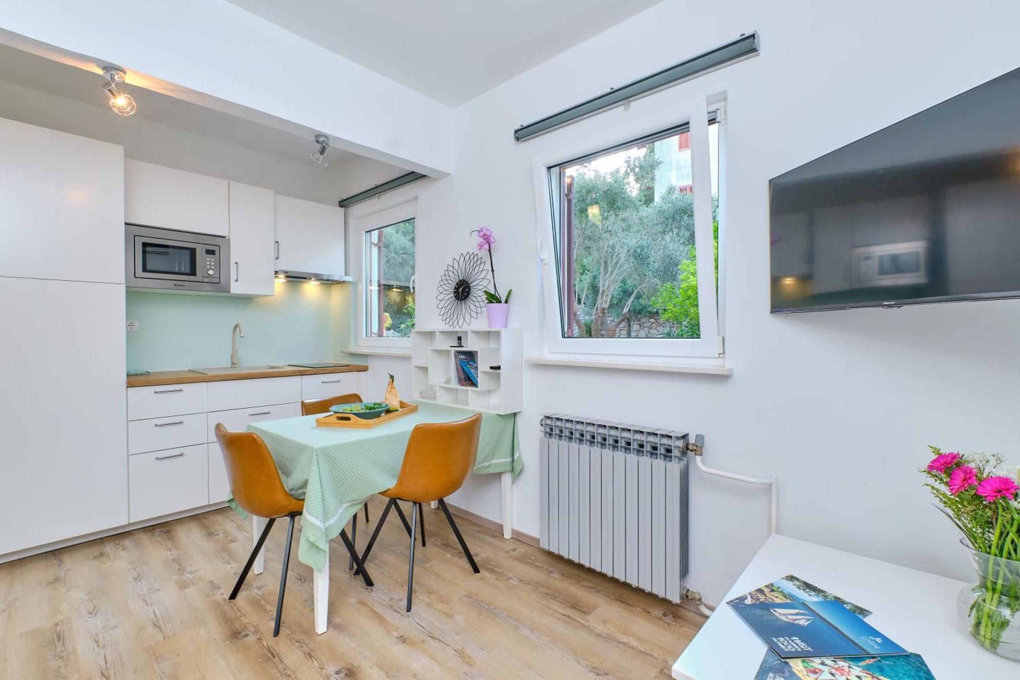 Apartment Pepermint - Iqm Destination Quality Lussingrande Esterno foto